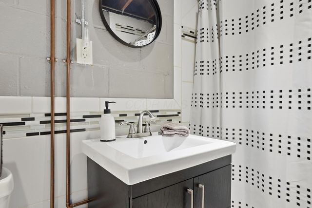 3210 Hilltop Road, Zanesville, OH 43701