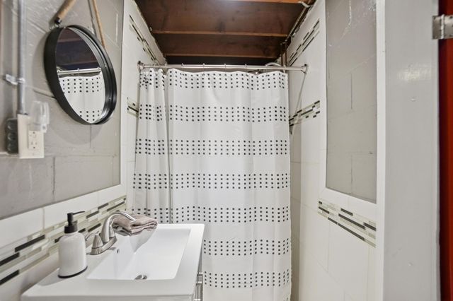 3210 Hilltop Road, Zanesville, OH 43701