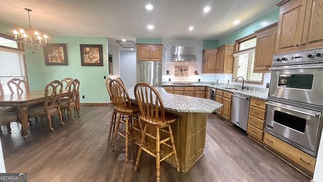 156 Thundering Waters Drive, Cornelia, GA 30531