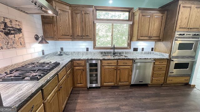 156 Thundering Waters Drive, Cornelia, GA 30531