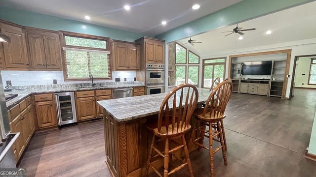 156 Thundering Waters Drive, Cornelia, GA 30531