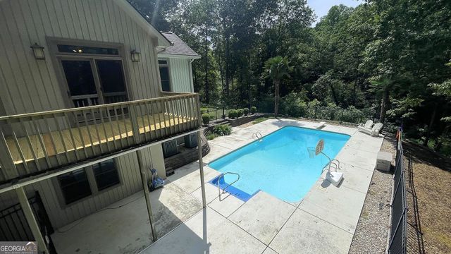 156 Thundering Waters Drive, Cornelia, GA 30531
