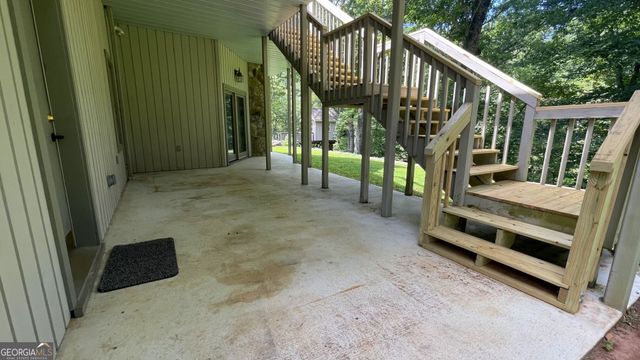 156 Thundering Waters Drive, Cornelia, GA 30531