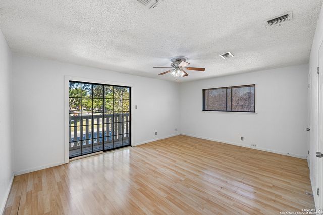 6102 Woodmoor, San Antonio, TX 78249