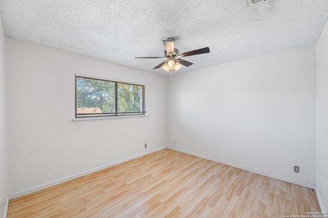 6102 Woodmoor, San Antonio, TX 78249