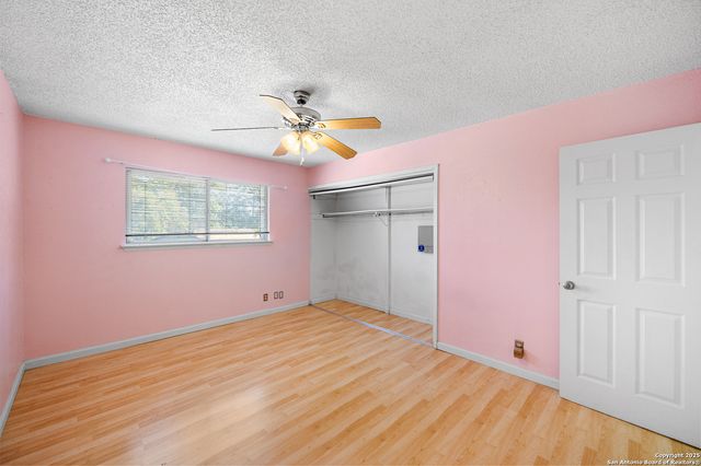 6102 Woodmoor, San Antonio, TX 78249