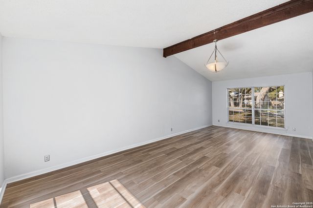 6102 Woodmoor, San Antonio, TX 78249