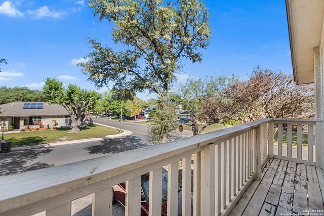 6102 Woodmoor, San Antonio, TX 78249