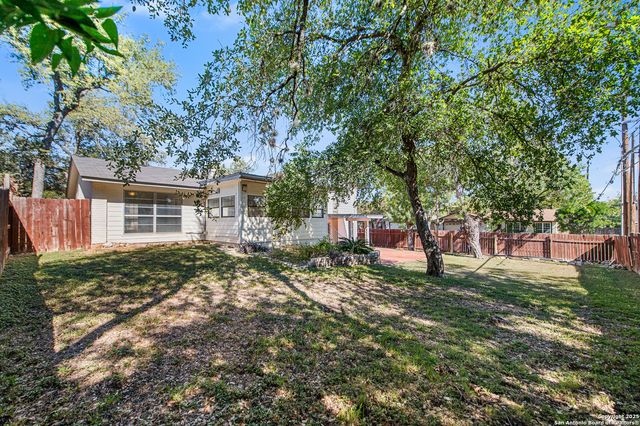 6102 Woodmoor, San Antonio, TX 78249
