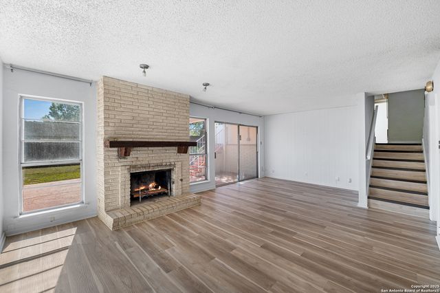 6102 Woodmoor, San Antonio, TX 78249