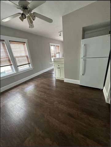 13 Margin St 1, Peabody, MA 01960