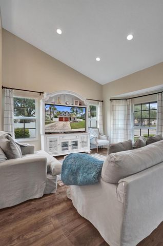 6400 NW 57TH Lane, Parkland, FL 33067
