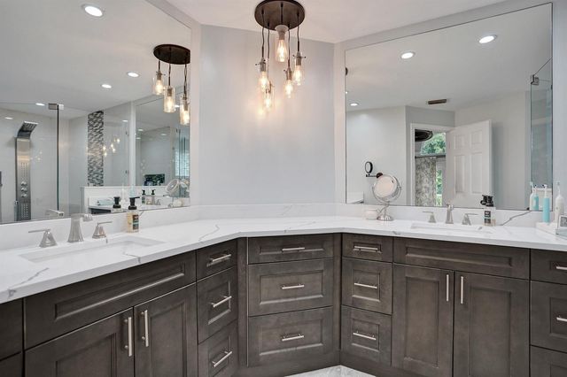 6400 NW 57TH Lane, Parkland, FL 33067