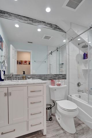 6400 NW 57TH Lane, Parkland, FL 33067