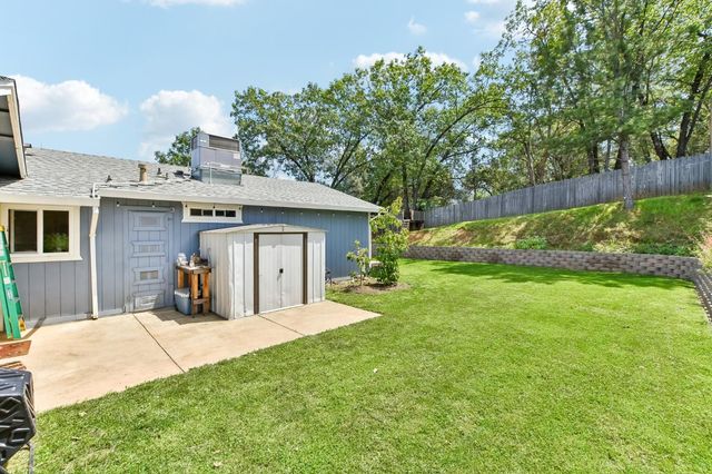 564 Cappella Dr, Diamond Springs, CA 95619