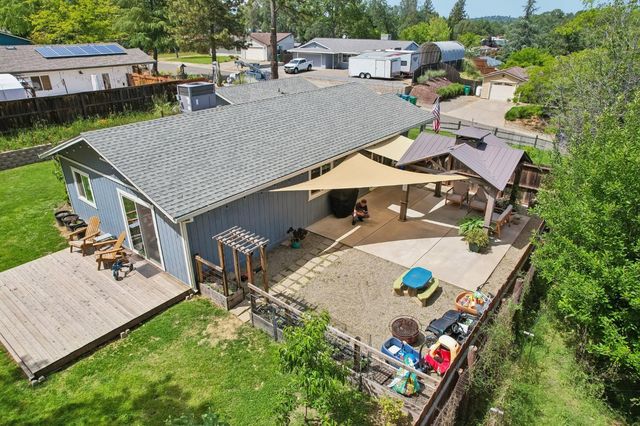 564 Cappella Dr, Diamond Springs, CA 95619