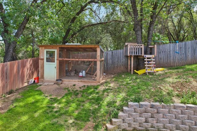 564 Cappella Dr, Diamond Springs, CA 95619