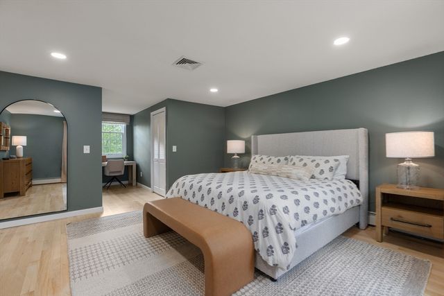 15 Knollcrest Dr, Andover, MA 01810
