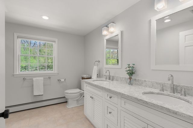 15 Knollcrest Dr, Andover, MA 01810
