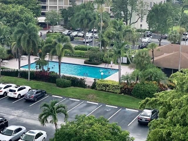 2940 N Course Dr 910, Pompano Beach, FL 33069