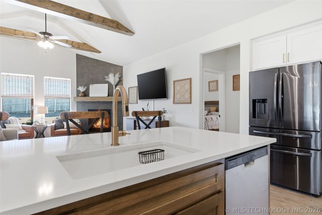 13308 E 123rd Place N, Collinsville, OK 74021