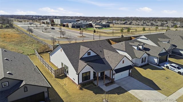 13308 E 123rd Place N, Collinsville, OK 74021