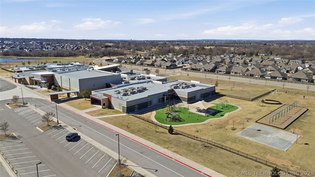 13308 E 123rd Place N, Collinsville, OK 74021