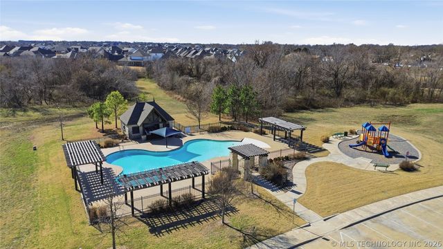 13308 E 123rd Place N, Collinsville, OK 74021