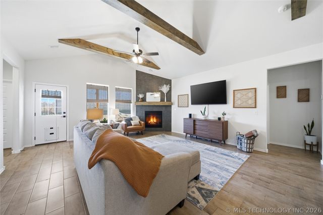 13308 E 123rd Place N, Collinsville, OK 74021