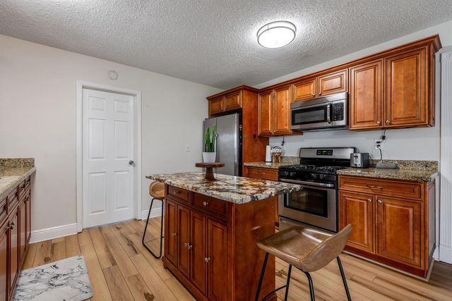 4317 APPLECREST Drive, Palm Beach Gardens, FL 33410
