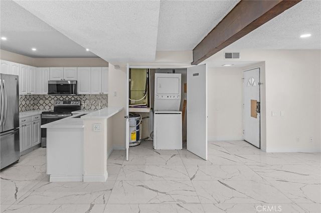 1480 W Edgehill 67, San Bernardino, CA 92405