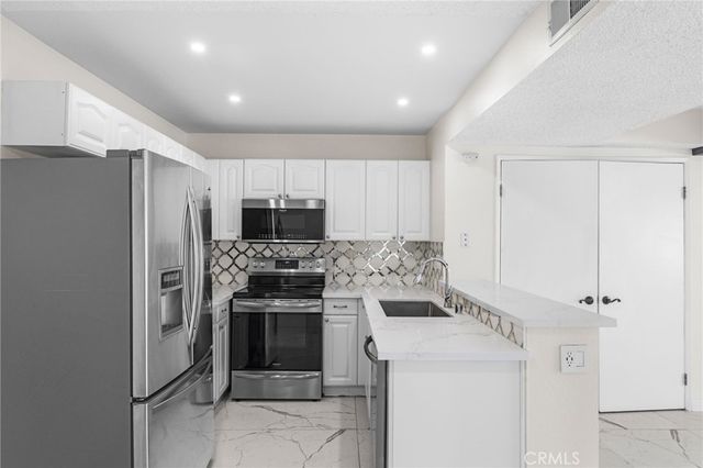 1480 W Edgehill 67, San Bernardino, CA 92405