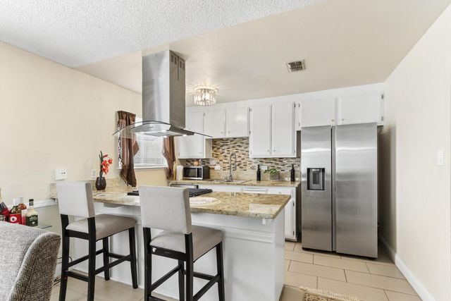 4032 Alta Lorraine Way, North Highlands, CA 95660