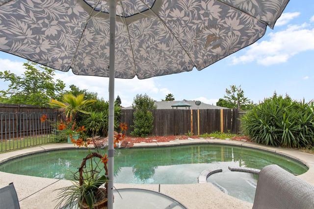 4032 Alta Lorraine Way, North Highlands, CA 95660
