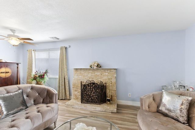 4032 Alta Lorraine Way, North Highlands, CA 95660