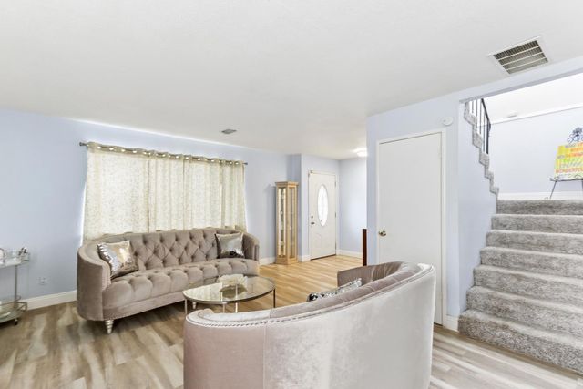 4032 Alta Lorraine Way, North Highlands, CA 95660