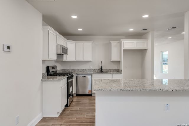 227 BURKE AVE, San Antonio, TX 78225