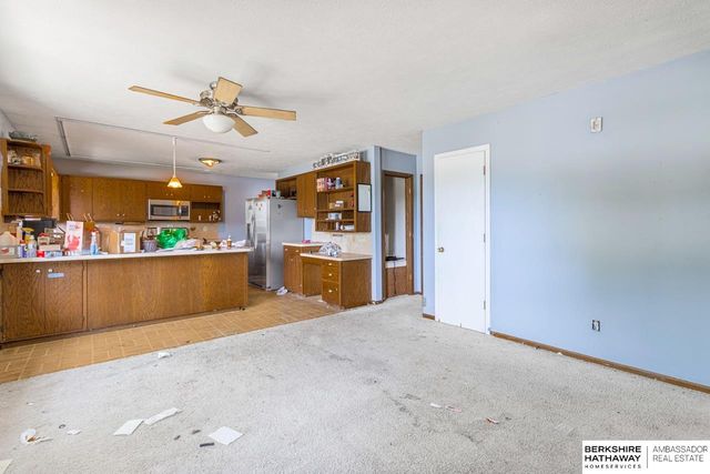 11222 Erskine Street, Omaha, NE 68164