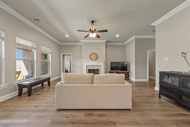 619 Bay Meadow Lane, Lafayette, LA 70507