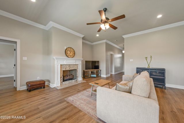 619 Bay Meadow Lane, Lafayette, LA 70507