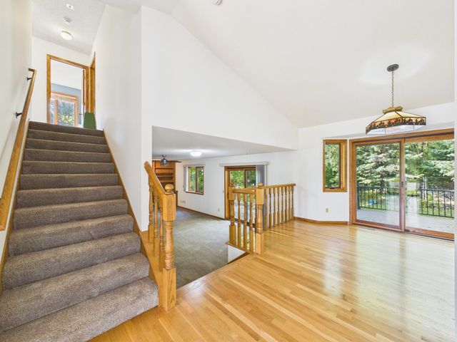 1952 Park Ridge Court, Chaska, MN 55318
