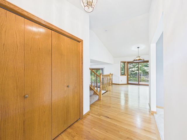 1952 Park Ridge Court, Chaska, MN 55318
