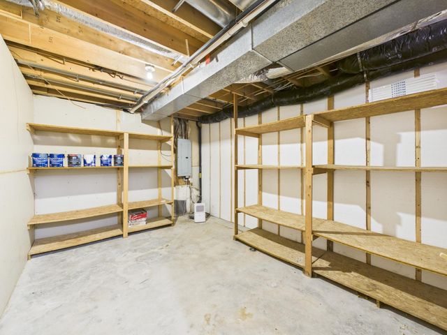 1952 Park Ridge Court, Chaska, MN 55318