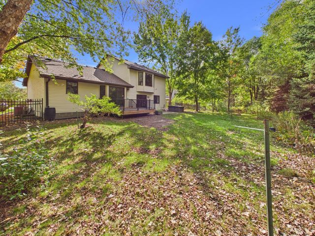 1952 Park Ridge Court, Chaska, MN 55318