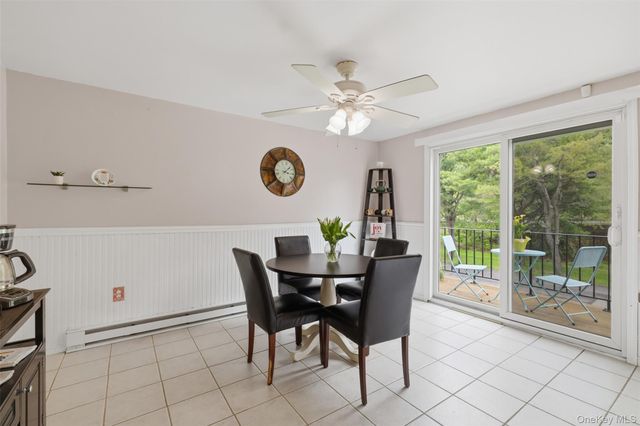 303 Parr Meadow Drive 3C, Newburgh, NY 12550