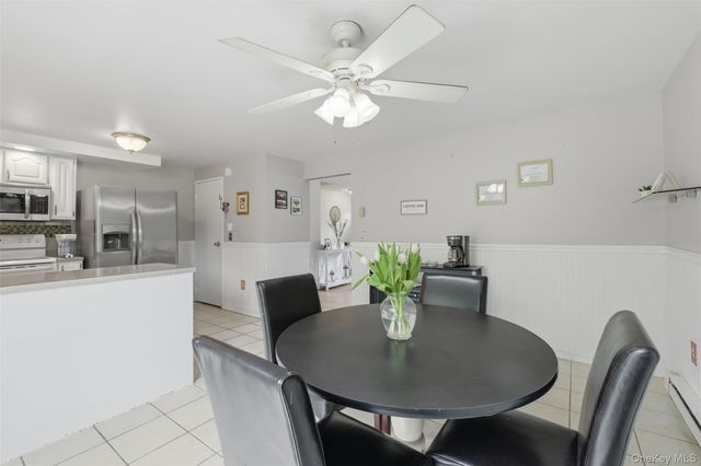 303 Parr Meadow Drive 3C, Newburgh, NY 12550