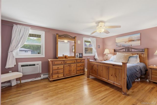 303 Parr Meadow Drive 3C, Newburgh, NY 12550