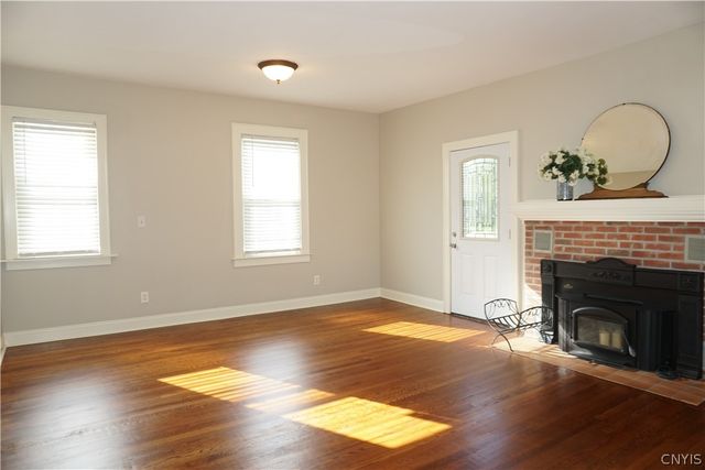 4430 S Onondaga Rd, Onondaga, NY 13120