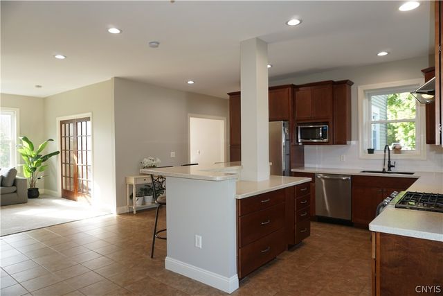 4430 S Onondaga Rd, Onondaga, NY 13120