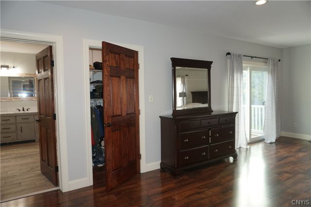 4430 S Onondaga Rd, Onondaga, NY 13120